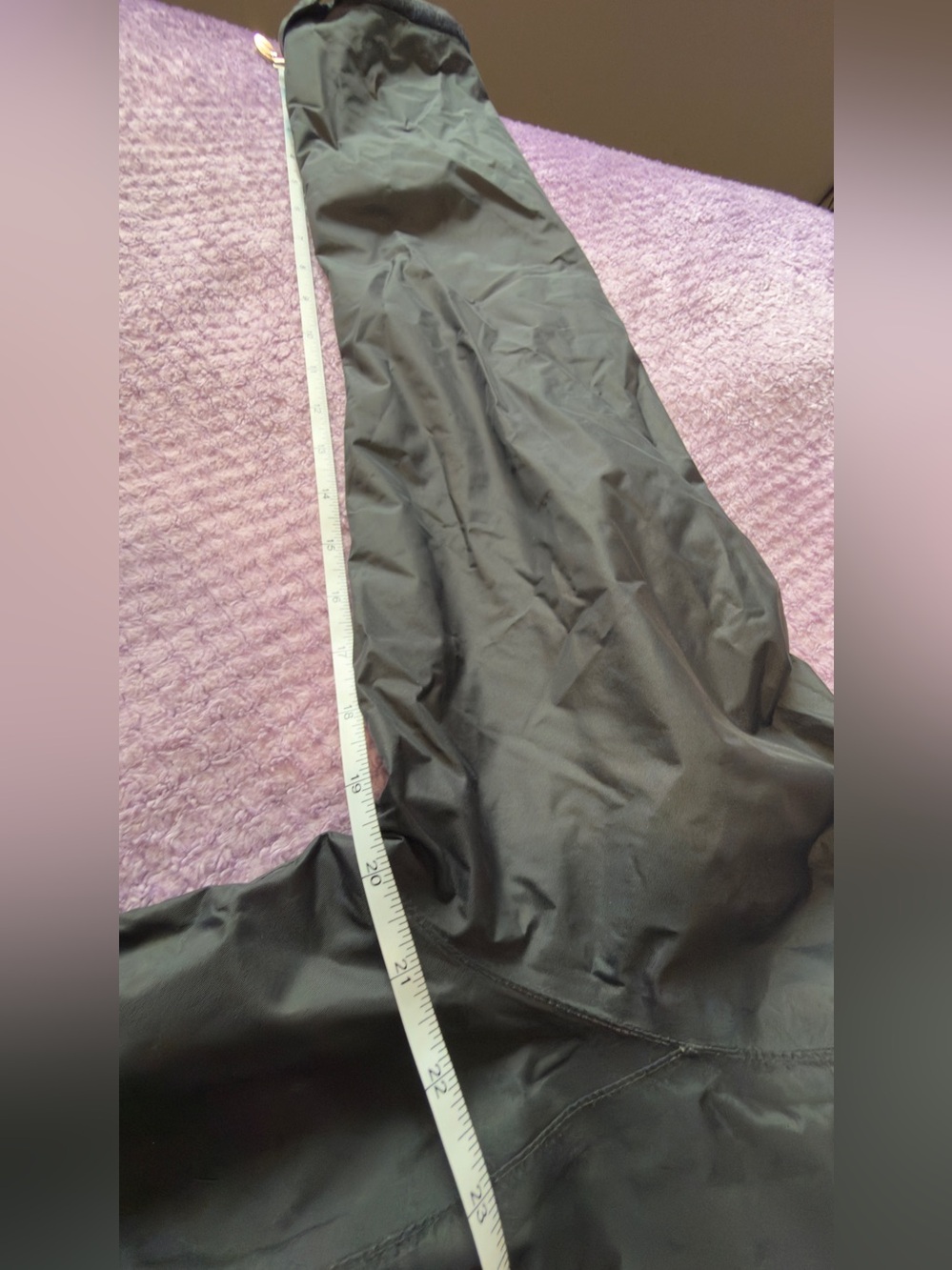 Columbia Black Hooded Packable Jacket. GUC. Size M - Picture 8 of 10